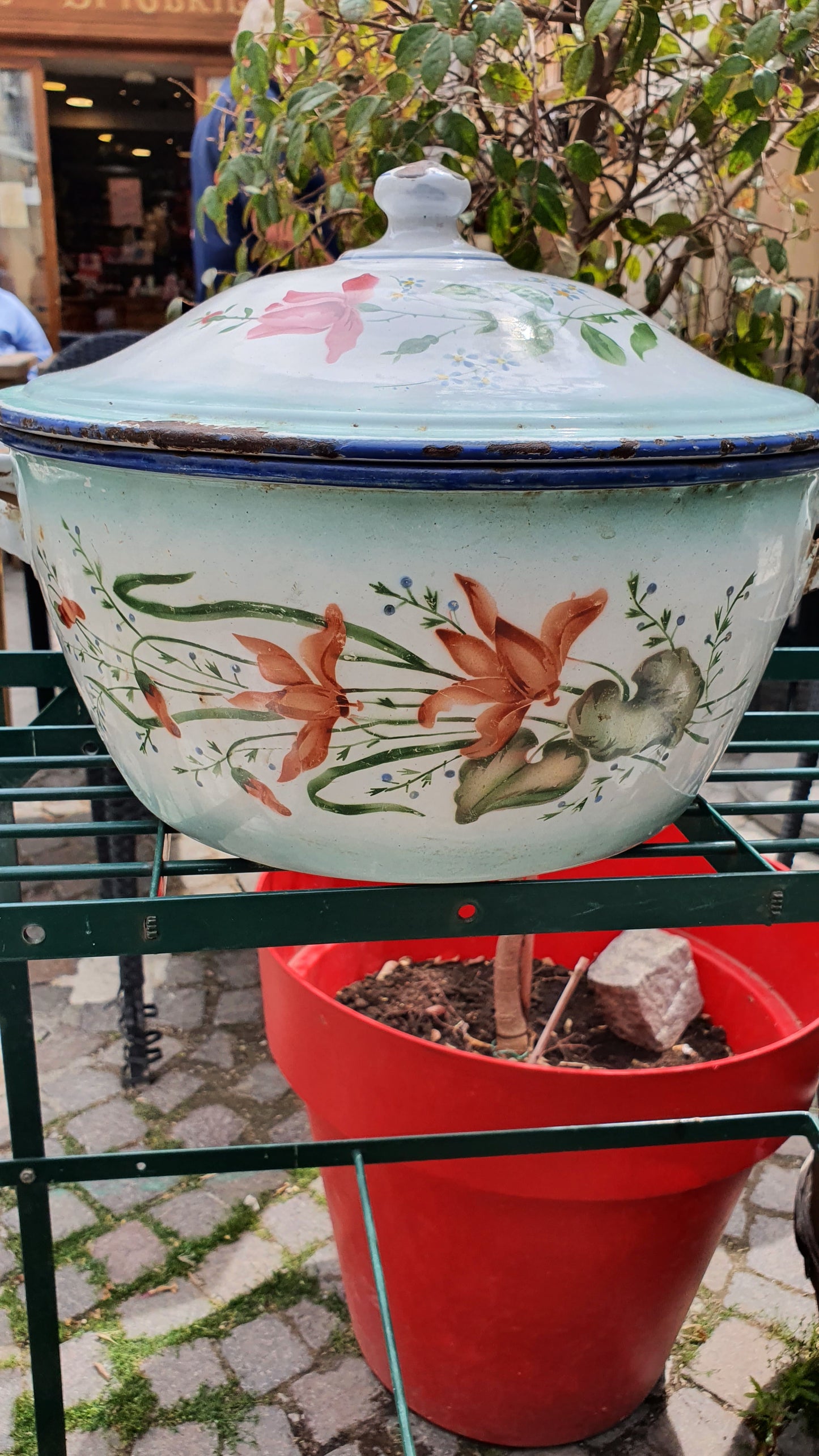 Soupière émaillée