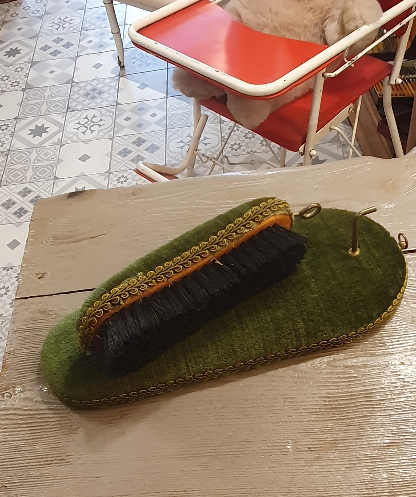 Brosse à vêtements