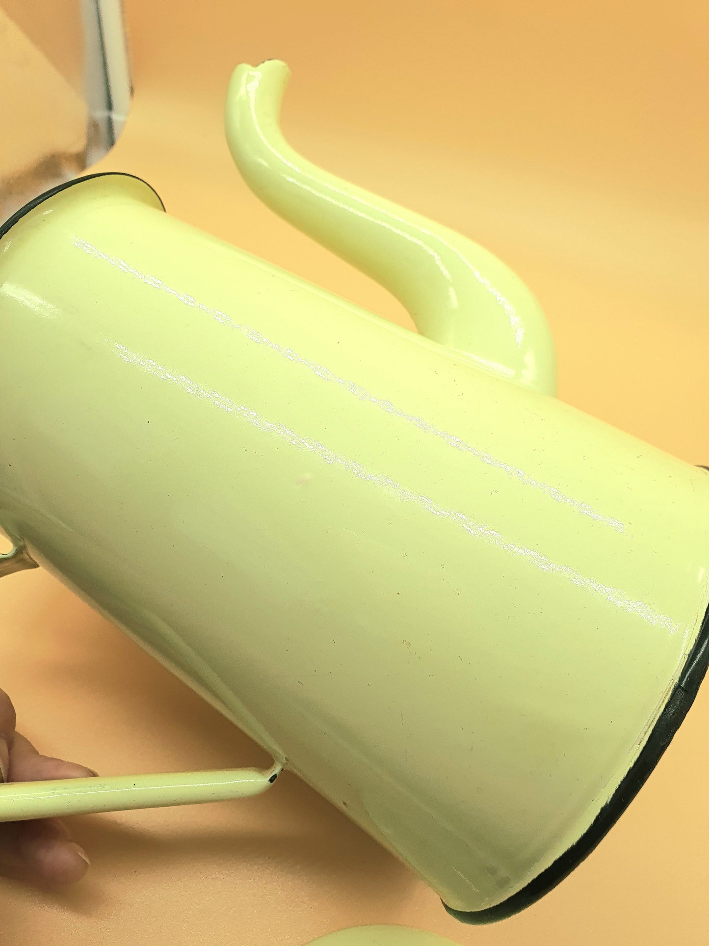 Cafetière émaillée