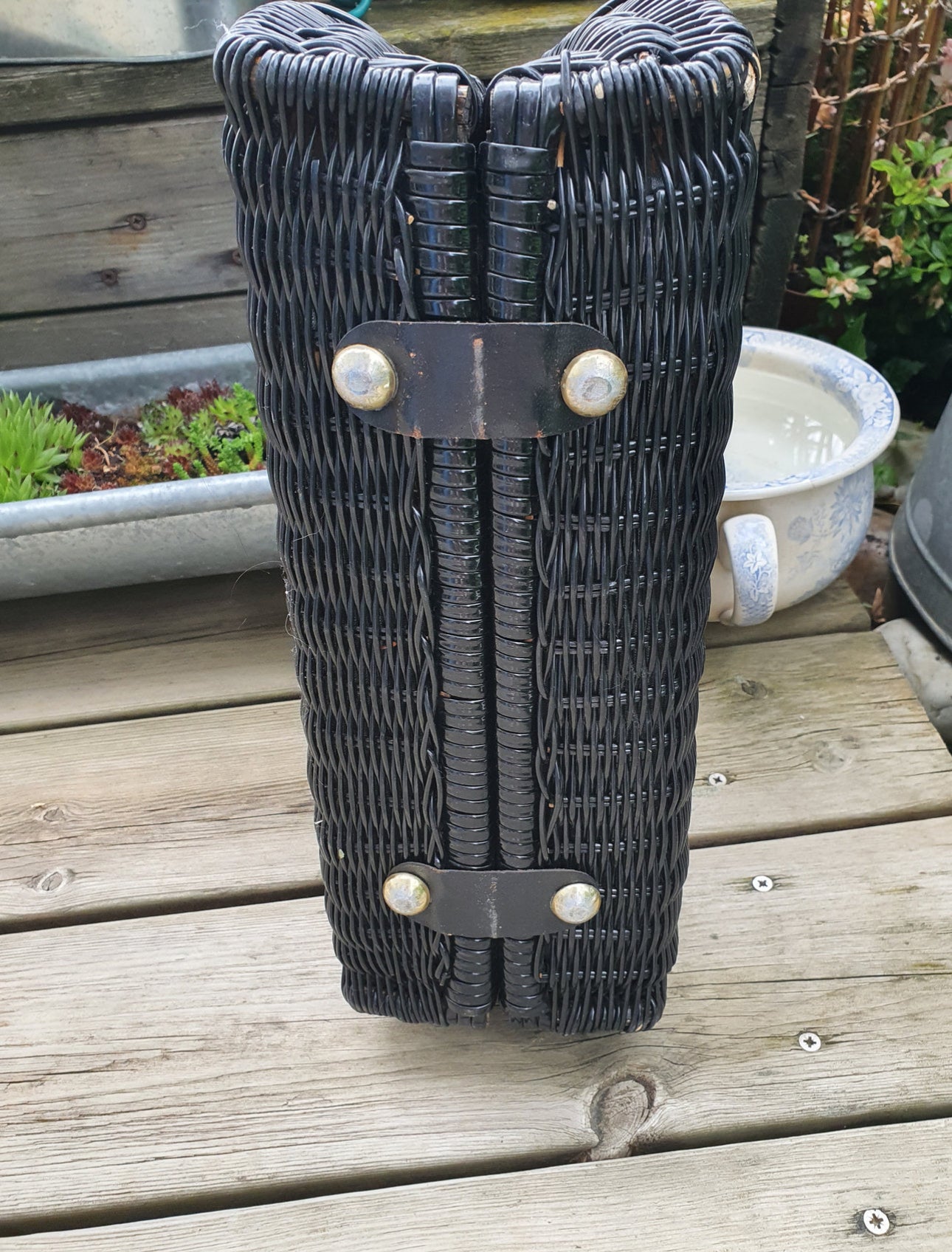 Sac à main en rotin vintage 1950