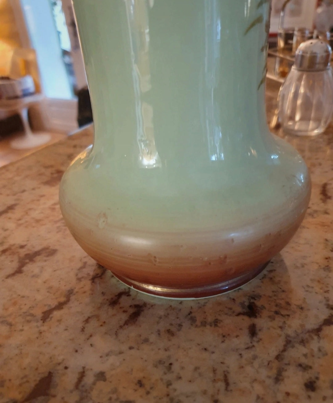 Vase opaline verte