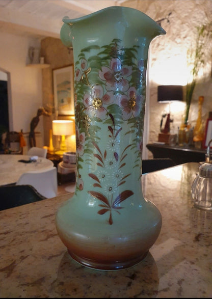 Vase opaline verte