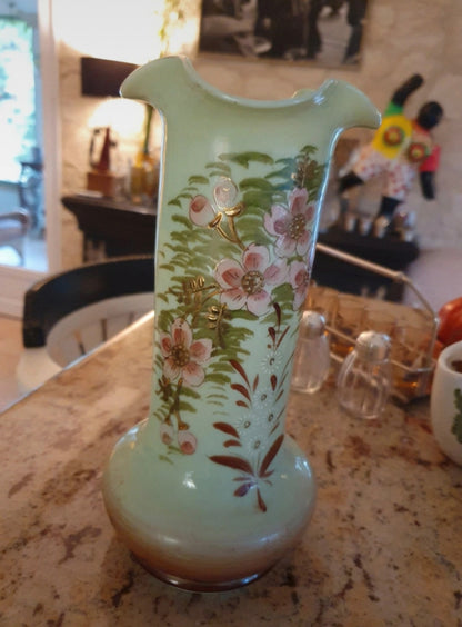 Vase opaline verte