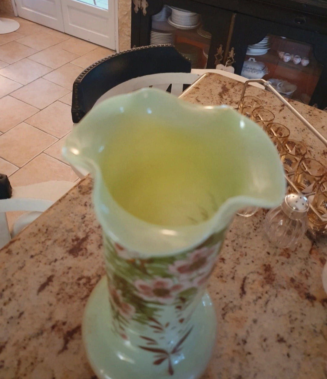 Vase opaline verte